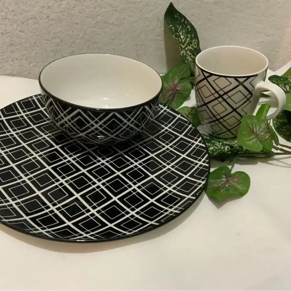 Dover & York 1 Dinner Plate 10.5” Geometric Ceramic , 1 bowl 1 mug A14